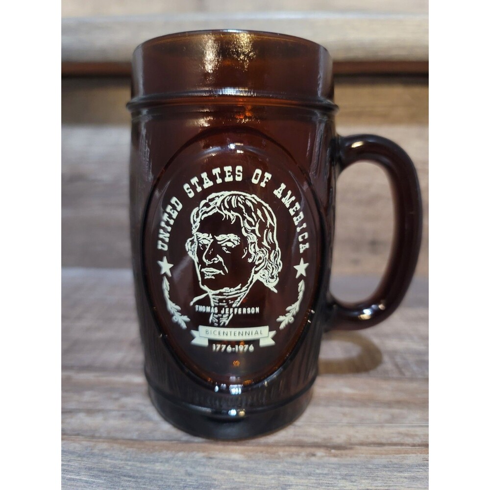 Vintage 1976 USA Bicentennial Brown Glass Barrel Mug Thomas Jefferson